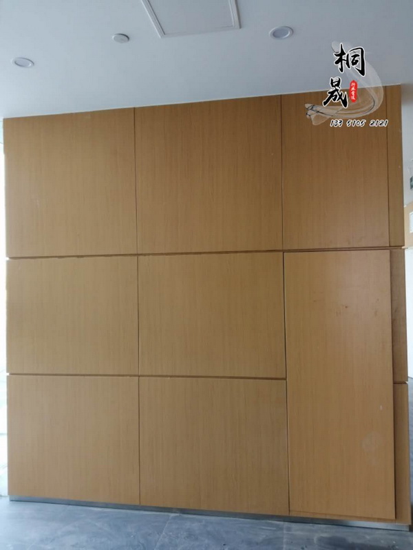 4S店内装墙面木纹转印铝单板.jpg